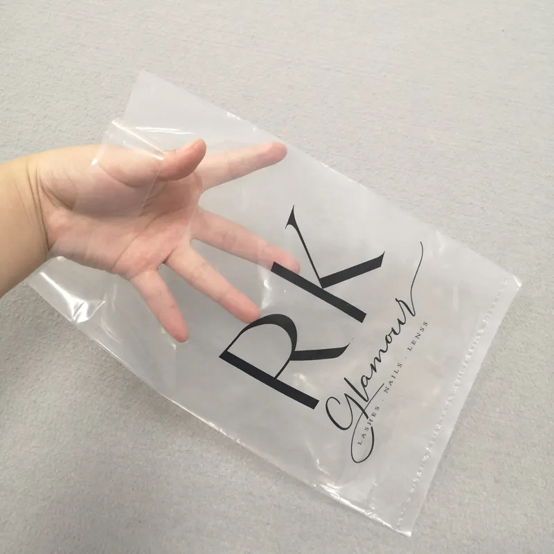 לוגו מותאם אישית שקוף פלסטיק שקית נשיאה עם ידית לחתוך מודפס לקניות מכולת ובגדים למשלוח
