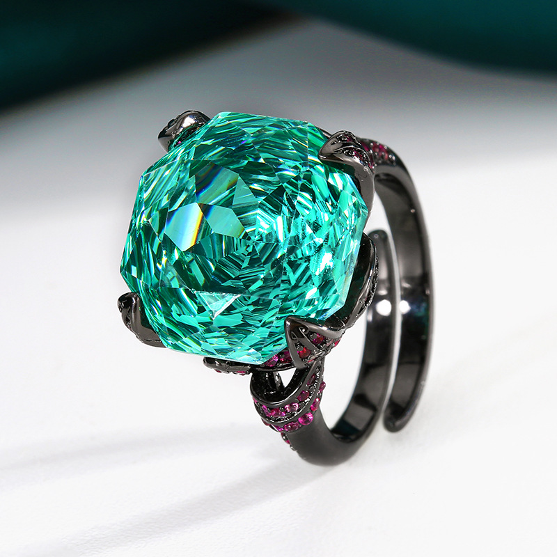 Bague ajustable en or noir et vert Parra