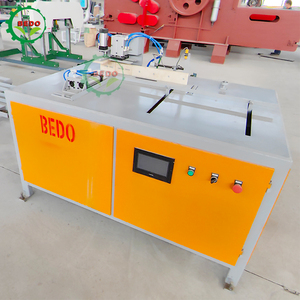 Satılık PLC sistemi ile ahşap talaş blok kesme makinesi palet ayak testere yapma makinesi ahşap şerit kesme makinesi - Product Image 4