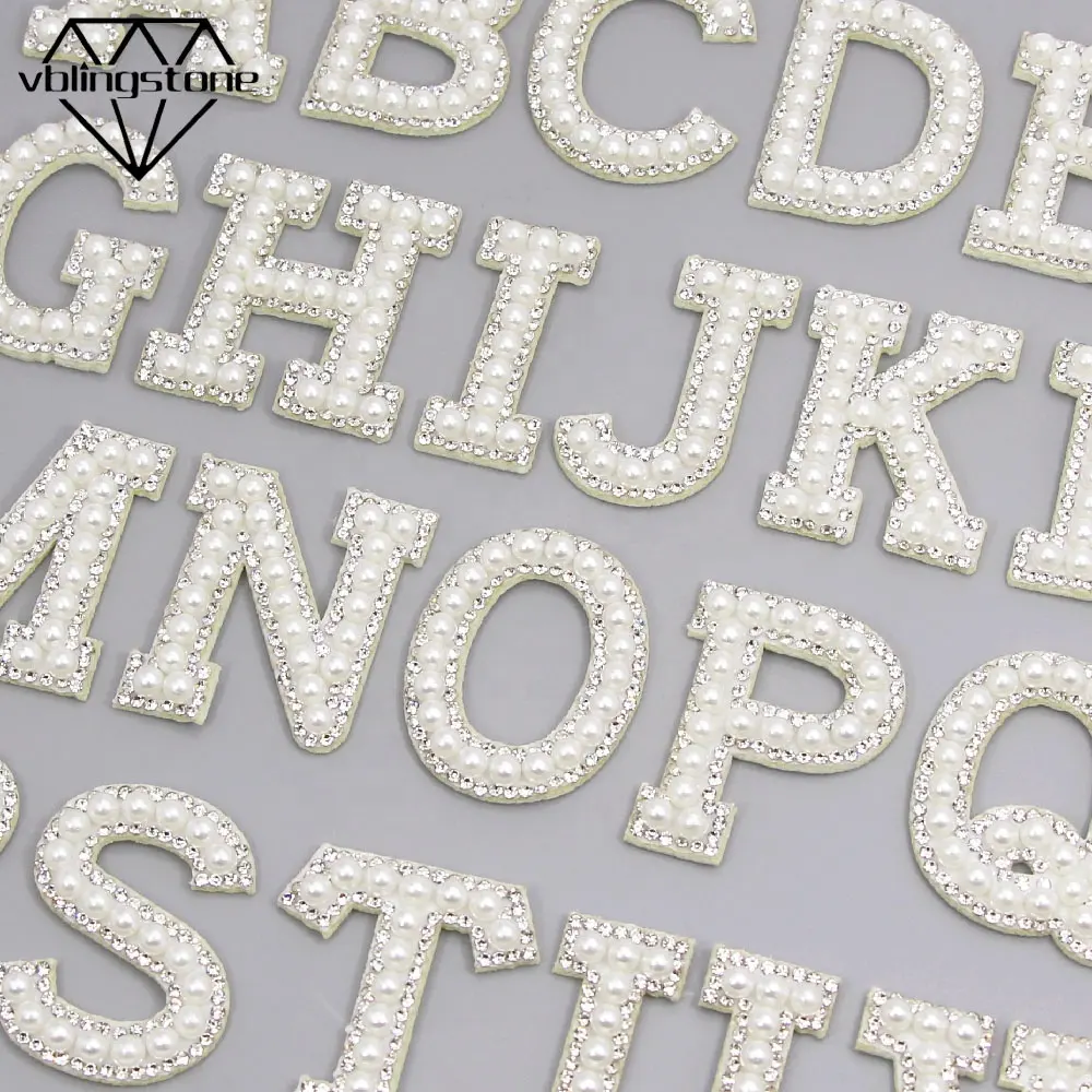 A-Z de diamantes de imitación con letras del alfabeto para ropa y Bolsa, apliques para coser pegamento, 26 Uds.