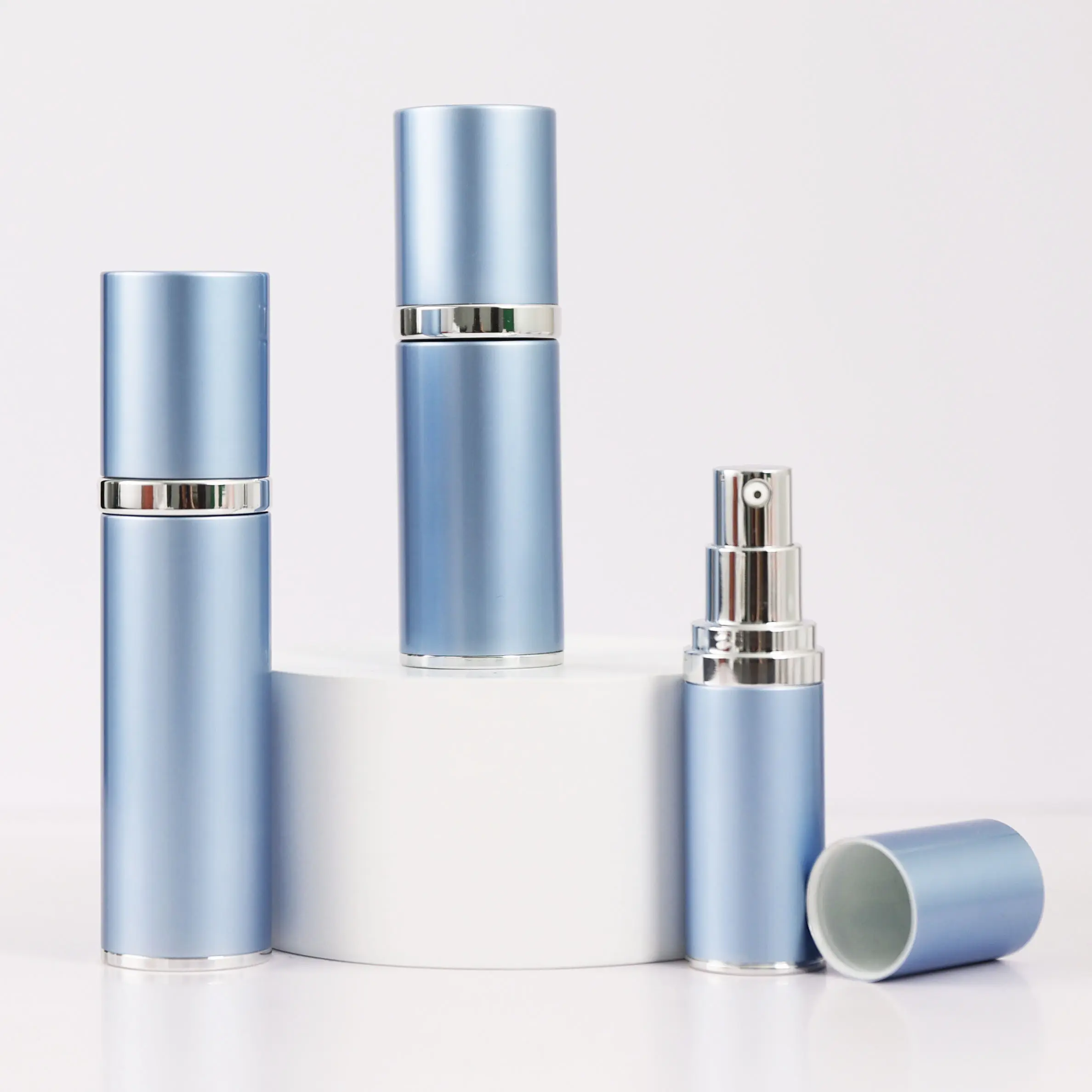Beauty Cosmetic Packaging Empty Serum 50ml Aluminum Liquid Foundation Bottle 15ml 30ml 50ml Light Blue Airless Bottle