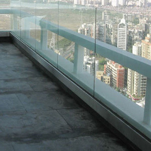 Fabrika üretimi teras cam Parapet/trabzan camı Parapet panelleri/U kanal korkuluk/korkuluk - Product Image 4