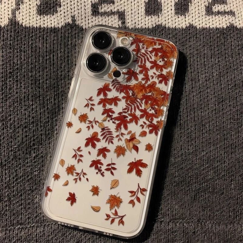 A screen full of autumn leaves