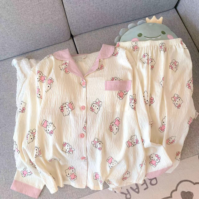 9 Hello Kitty - Coton Nuage