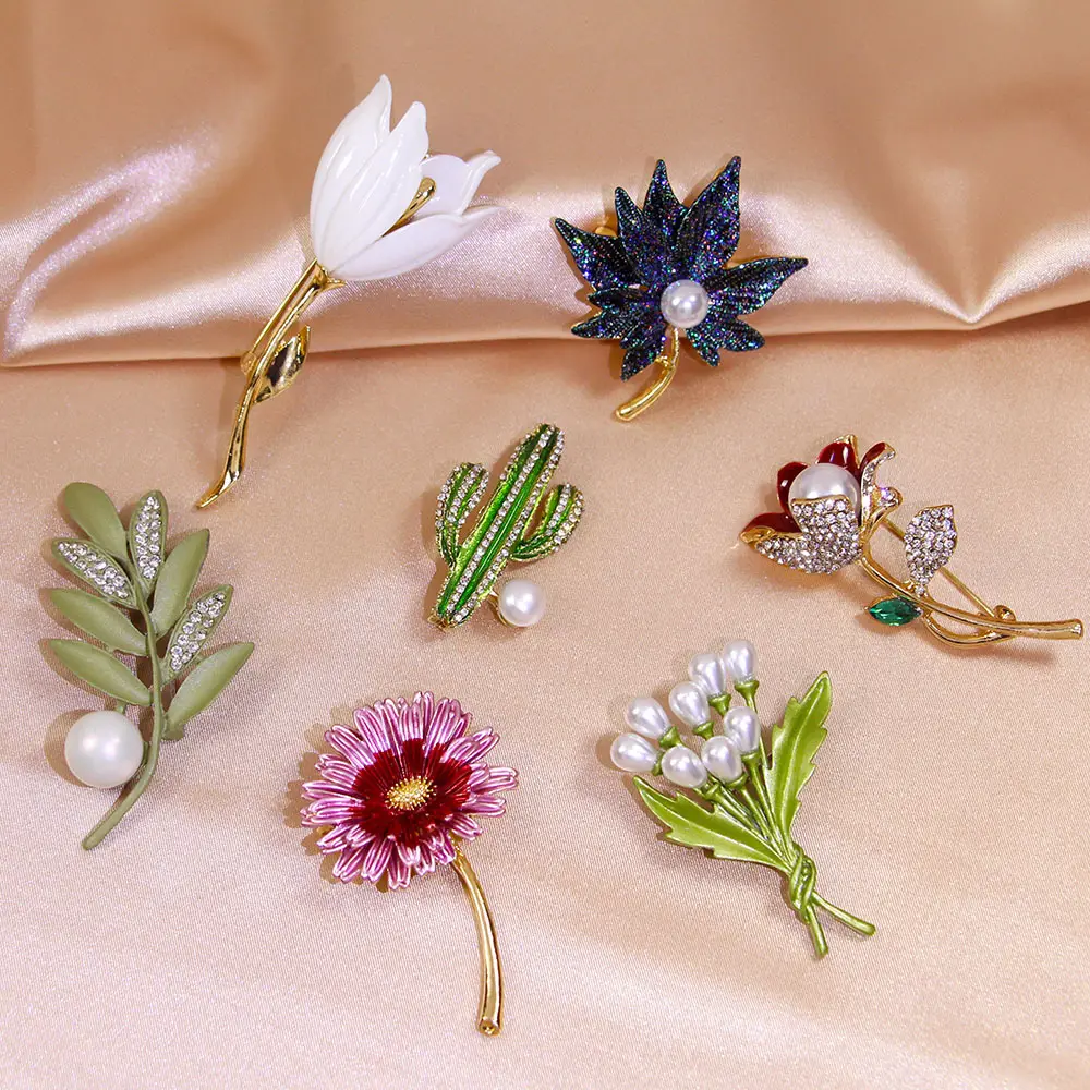 Premium Flower Brooch Simple alloy corsage anti-slip enamel Small Pearl pin accessory