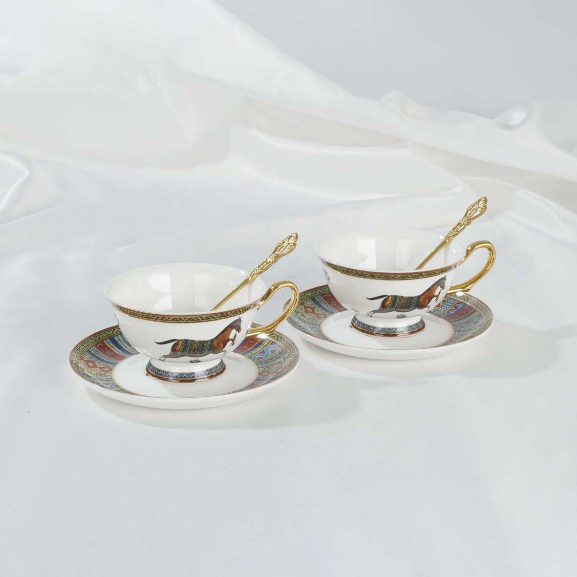 colorful,2 cups and 2 saucers