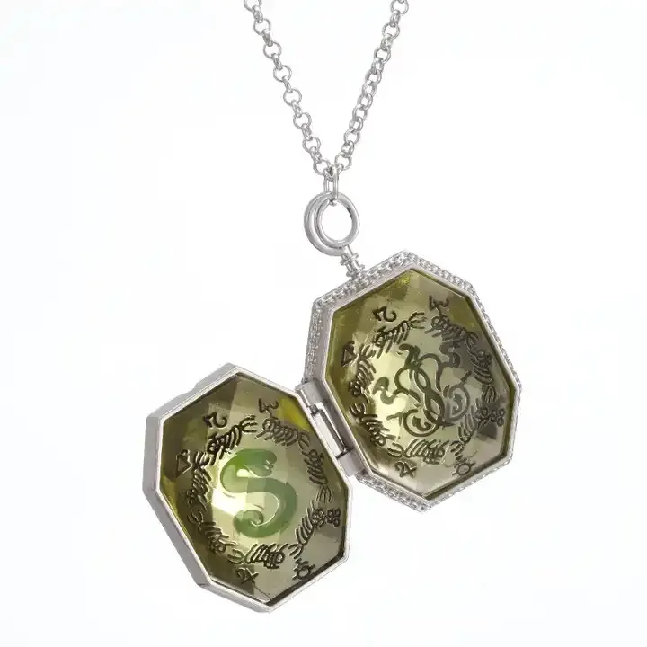 Colar de Harry Potter com pingente de medalhão mágico Horcrux de Salazar Slytherin decorações