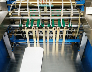 Máquina automática de alimentación y pegado de papel de alta eficiencia para la fabricación de cajas con engranajes de motor de bomba de componentes básicos y guling - Product Image 2