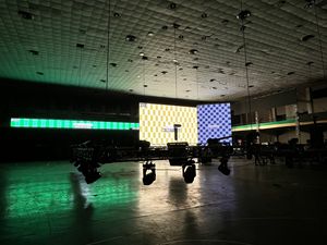หน้าจอสีเต็มจอวิดีโอติดผนังภายในระบบที่สมบูรณ์4K 8K HD แผงหน้าจอ P3 P2 LED P4 5 6มม. หน้าจอแสดงผลติดผนังวิดีโอ LED - Product Image 4