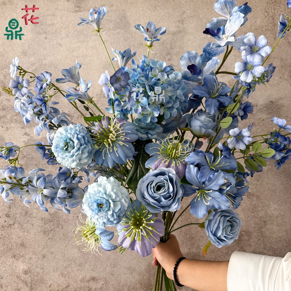 Bouquet bleu foncé 1
