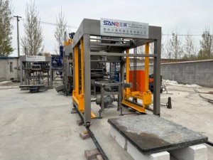 آلة صنع الطوب الهيدروليكية الأوتوماتيكية بالكامل لرصف الكتل الصلبة المجوفة للبيع في غانا - Product Image 4