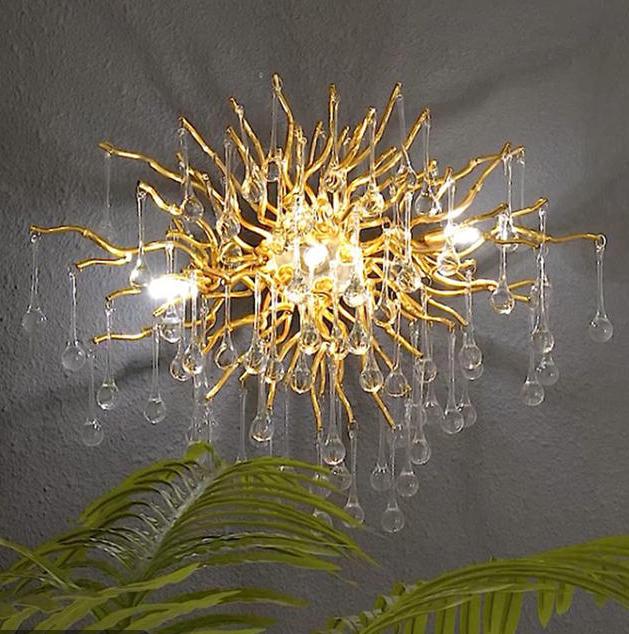 Gold wall lamp