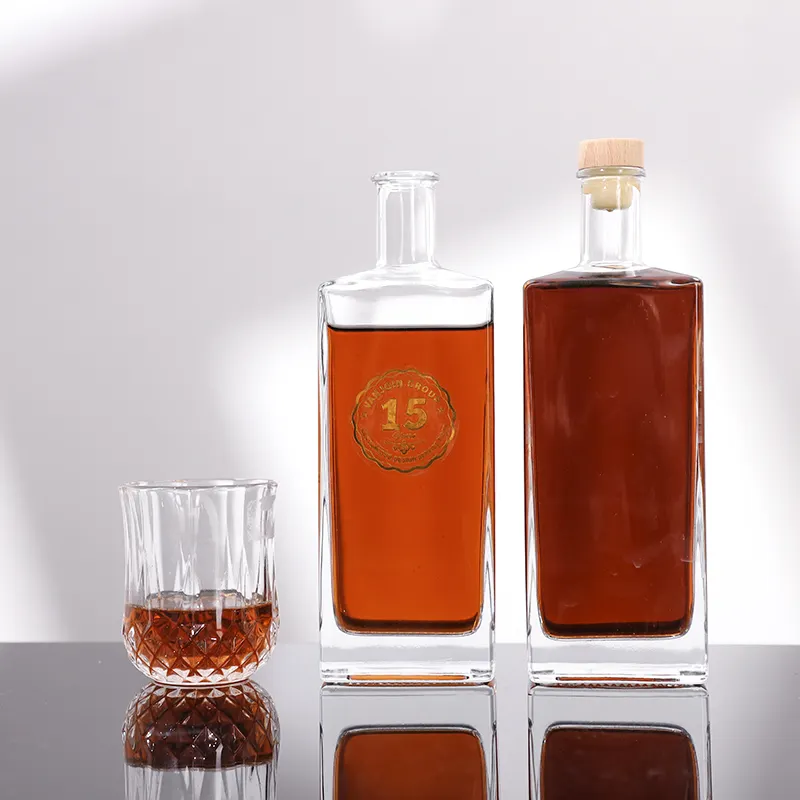 Garrafa de licor de 500 ml, garrafa de vidro de alta qualidade, espiral quadrado, uísque, vinho, vodka, garrafa de vidro para rum de marca com rolha de madeira sintética