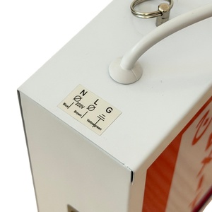 Witte LED metalen nooduitgangbord met 3W output, IP30-geclassificeerd, met neerwaartse pijl voor nooduitgangen - Product Image 4