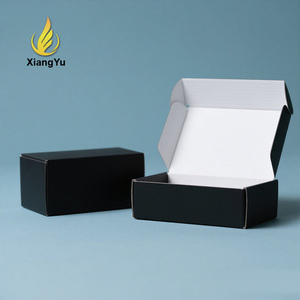 Nhà Sản Xuất Tùy Chỉnh Màu Đen Trắng In Các Tông Gửi Thư Hộp Mỹ Phẩm Xách Tay Sóng Vận Chuyển Hộp Với Logo Bao Bì - Product Image 1