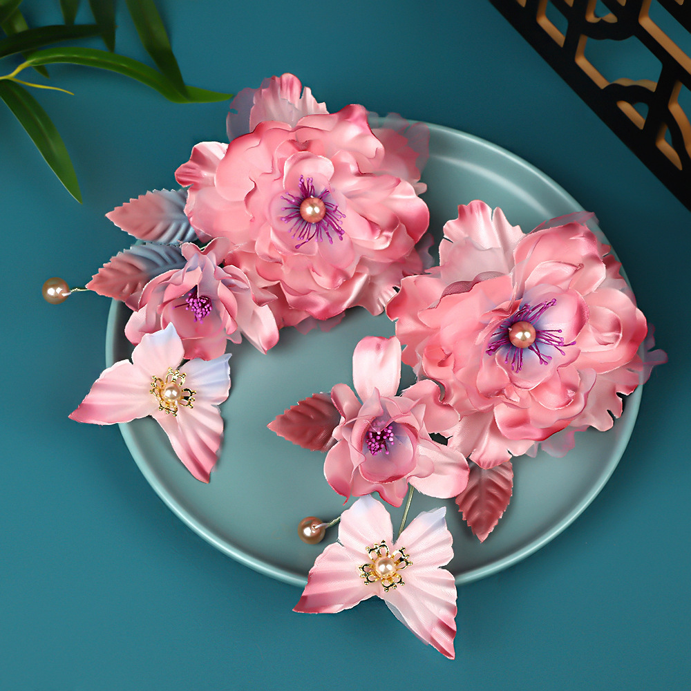 HF1678 A pair of hair clips