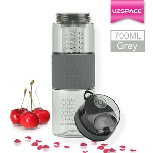 UZSPACE 24 oz plastik su şişesi ile Flip Top kapak, sızdırmaz Tritan BPA içermeyen, sağlamak içmek yeterince su spor için