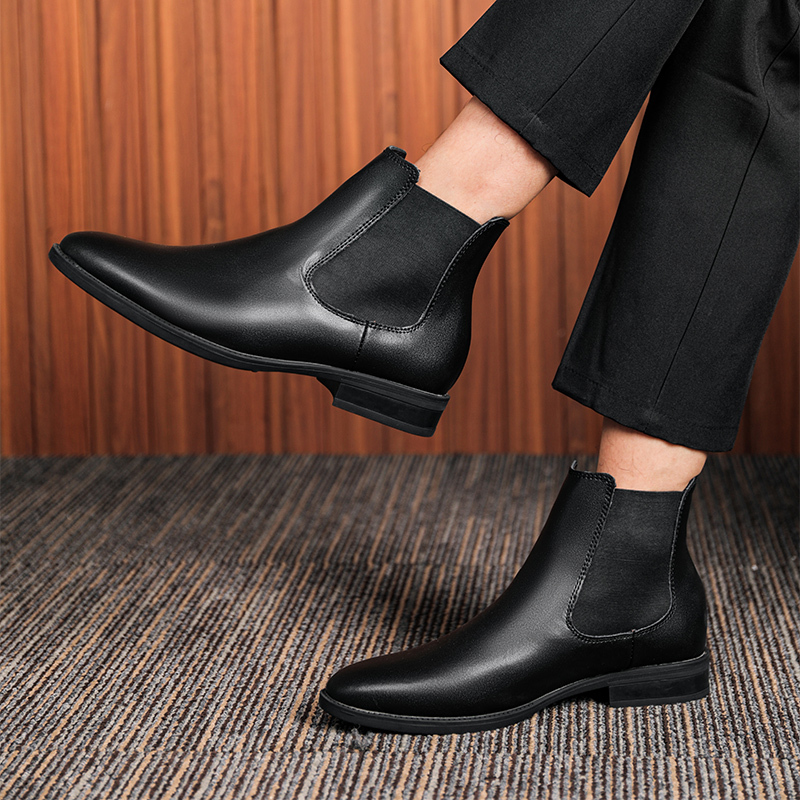Black+plush lining