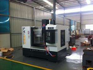 Centro de máquina vertical CNC de taladrado y roscado automático VMC550 con cambio automático de herramienta - Product Image 4