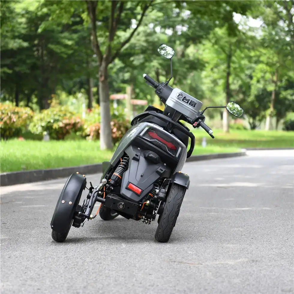 Iphone 12 Pro Max Scooter électrique passager tricycle acier nouveau Design 3 roues CE personnalisé 60V 10 pouces ouvert double moteur