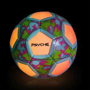 サッカーとサッカーボールサイズ4 5 Glow in the DarkレザーでカスタマイズされたGlowing Led Glow in the Dark - Product Image 5