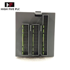 AX521 B4アナログ入力/出力モジュール。4 AI: U、I、RTD。4 AO: U、I - Product Image 2