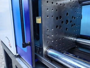 中古全自動ハイチ200Ton簡易玩具サーボMA200098% 新品プラスチック射出成形機