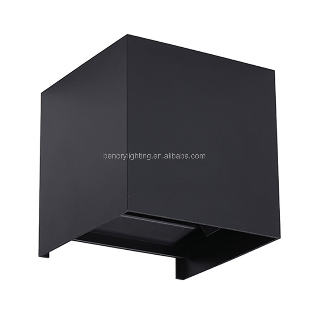 ปรับสีขาวได้ 2000k-6000k/สีดำ