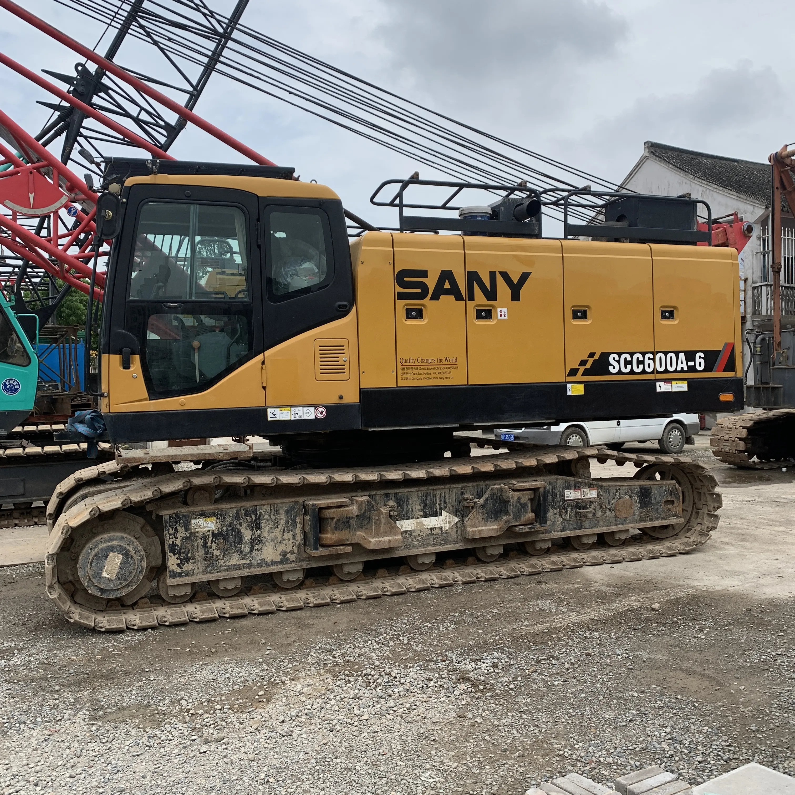 Hot sale used SANY 60tons crawler crane ,SANY hydraulic SCC600A-6 construction machine crawler crane