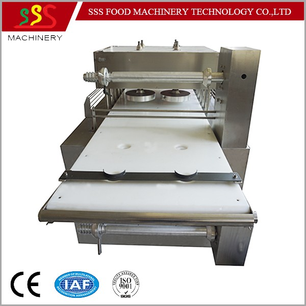neueste Unternehmensnachrichten über Film Laminieren Lebensmittelmaschine Mehl Tortilla Verpackungsmaschine Tortilla Teigausrollmaschine  1