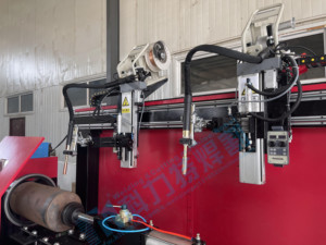 China Factory Air Compressor Tank MIG Welding Machine Cylinder Automatic Double Head Circular Seam <strong>Welder</strong> - Product Image 3