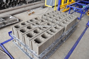 QT8-15 macchina automatica per la produzione di blocchi cavi in mattoni macchina perfetta per africani e spagnoli - Product Image 6