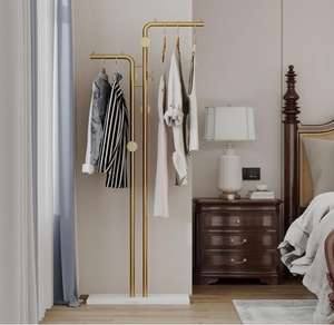 Base di lusso in marmo dorato in metallo a 5 ganci appendiabiti camera da letto a doppio palo appendiabiti Freestanding cappello Hijab supporto sciarpa cremagliera