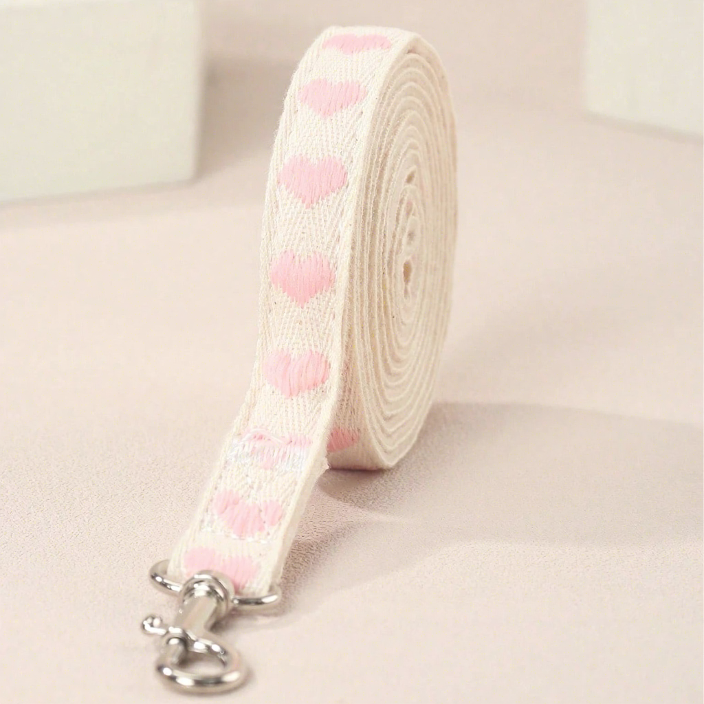Pink pet leash
