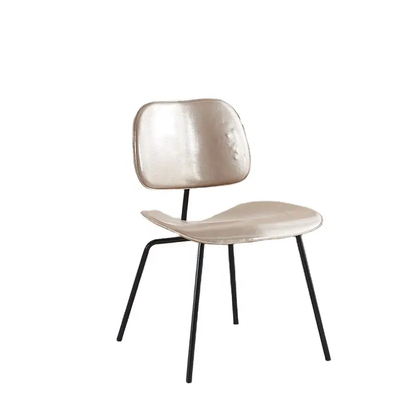 Silla nórdica de plástico PP, silla lateral de comedor, cromo, oro, Blanco, Negro, patas de metal para sala de estar, restaurante, cafetería