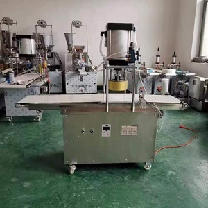 气动比萨饼硬皮压面机比萨饼成型机出售