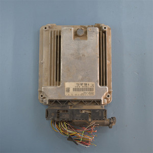 ECM ECU 06K907425F simos 18.7ชุดควบคุมเครื่องยนต์ PCM สำหรับ VW Passat Golf Tiguan รถมือสอง