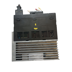 PD-04C Servo Drive Controller verwendet in gutem Zustand 3 Monate Garantie - Product Image 3