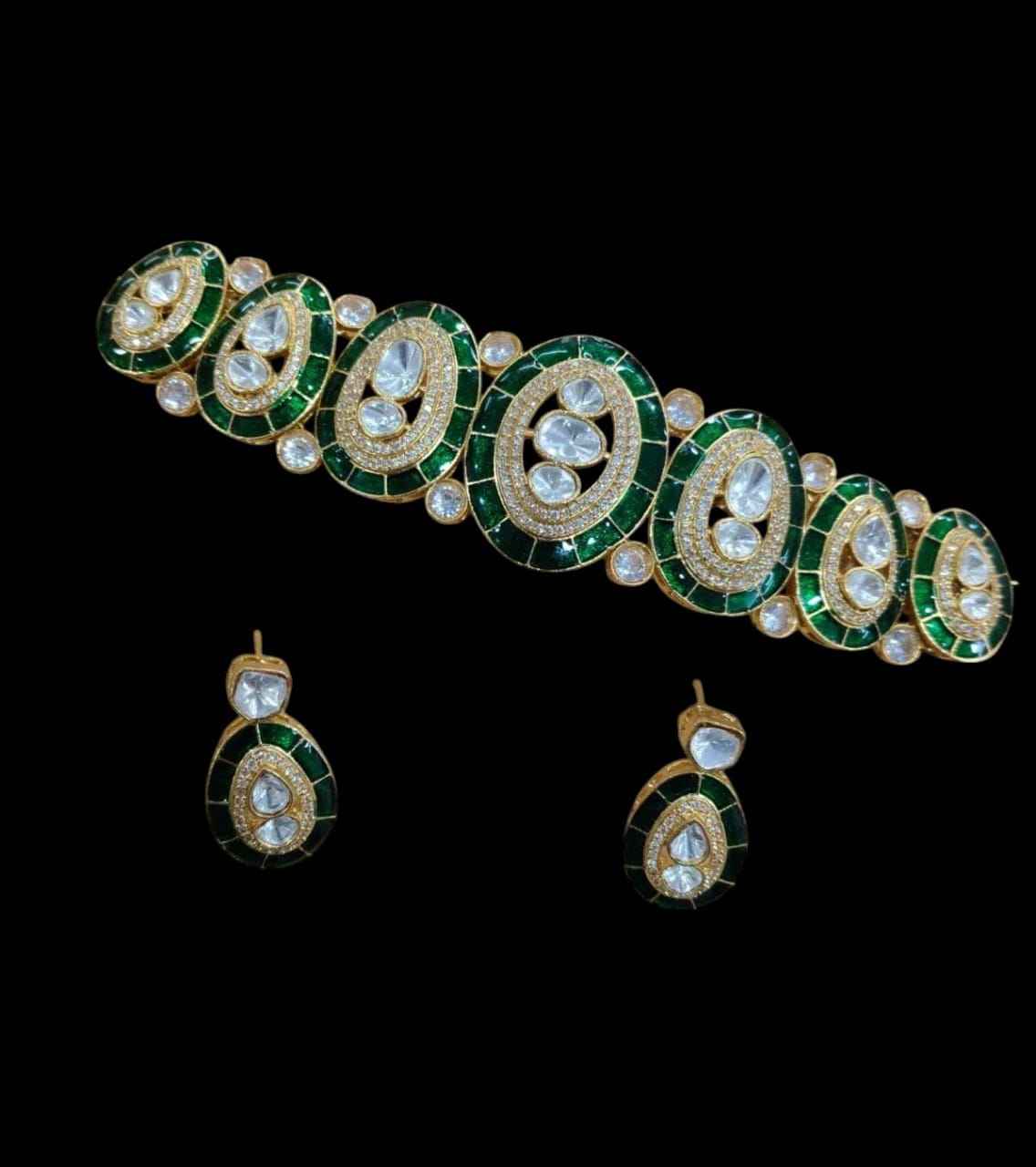 สีเขียว