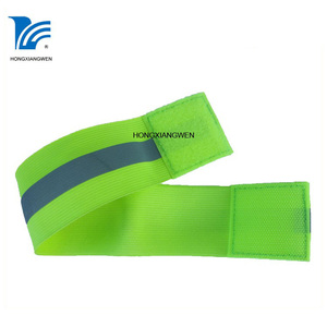 Alta visibilidad ajustable reflectante elástica pulseras con bucle gancho - Product Image 5