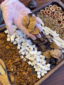 Tự Nhiên Sáu Thảo Mộc Dán Với Táo Gai Malt Poria Và Citrus Peel 300G Truyền Thống Simmered Tập Trung Trong Glass Container - Product Image 3