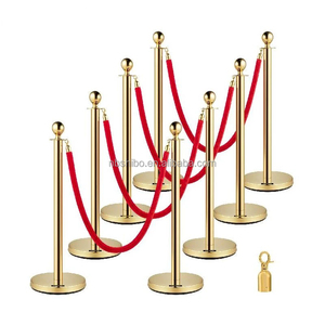 35.4 inch Vàng/Bạc kiểm soát đám đông <span class=keywords><strong>stanchion</strong></span> bài viết hàng đợi đỏ/đen nhung dây dòng rào cản với cơ sở ổn định cho sân vận động - Product Image 1