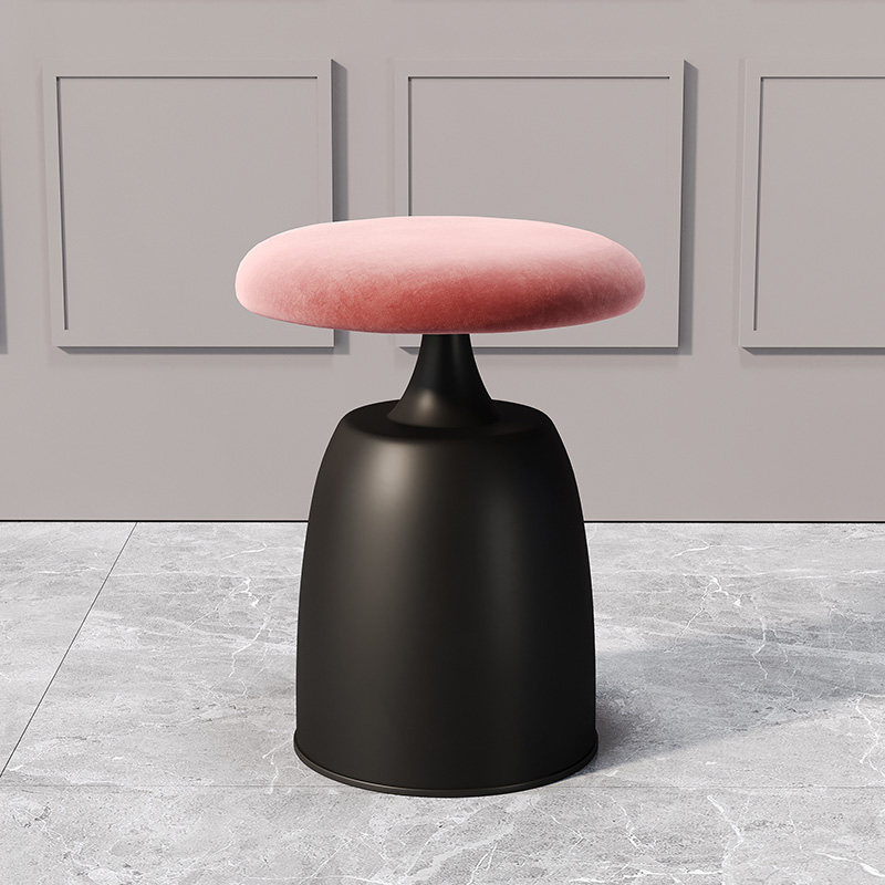 Cuscino in flanella nero-rosa