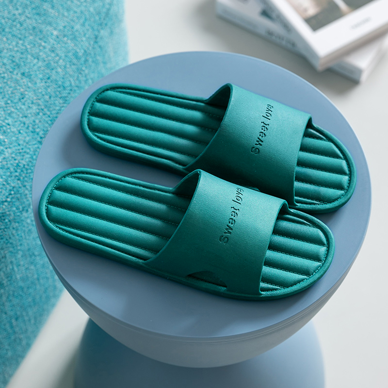 สีเขียวเข้ม