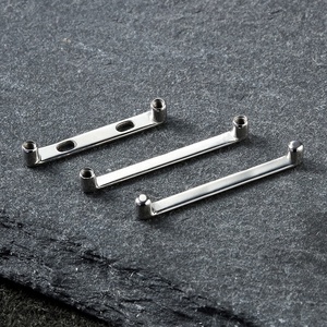 ASTM metal ASTM F136 titanyum 16g dahili dişli düz titanyum yüzey halter ile 1.5mm artış çapa Piercing - Product Image 1