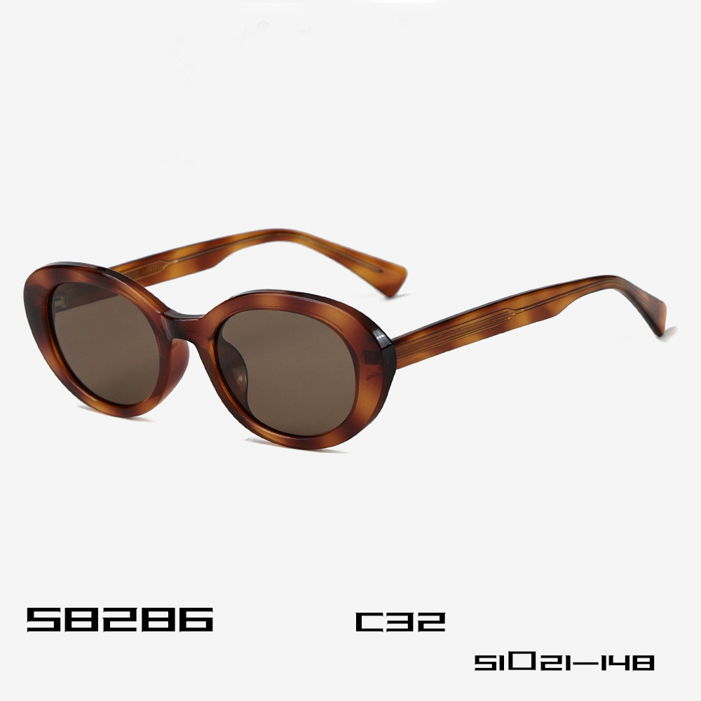 C32