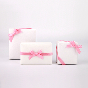 <strong>Custom</strong> Pink Polyester Ribbon Pre-Tied Floral Stretch <strong>Loop</strong> for Weddings <strong>Bows</strong> with <strong>Elastic</strong> and Small <strong>Bows</strong> in a Packing Box - Product Image 3