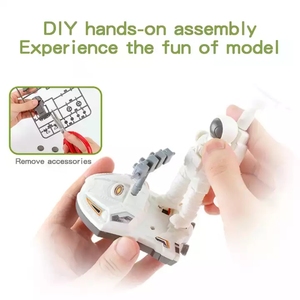 STEMおもちゃ3-in-<span class=keywords><strong>1</strong></span>ソーラーロボットキット学習科学構築おもちゃ教育科学キット子供用ソーラーロボットを搭載