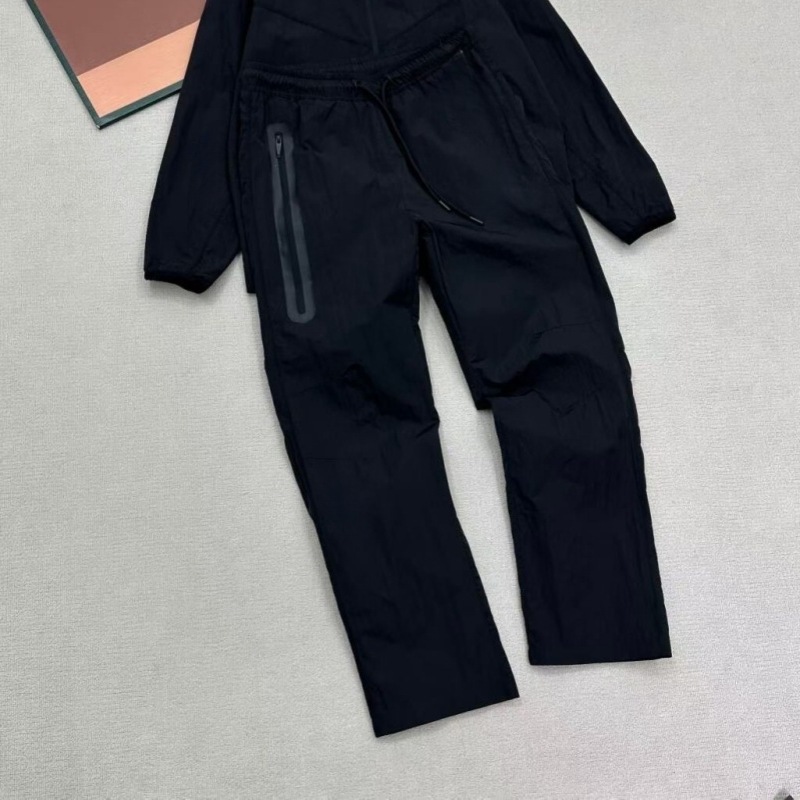 Black-Pant