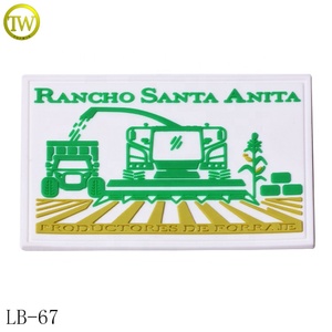 Embossed Custom Private Brand Name 3D Logo Garment Soft PVC Rubber Patch LabelsためClothing - Product Image 6